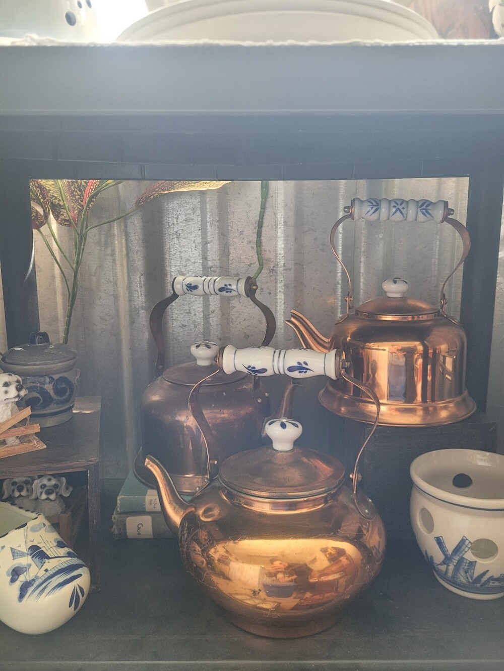 Vintage Copper Tea Kettle with Porcelain Handle and Lid Knob - Picture 12 of 12